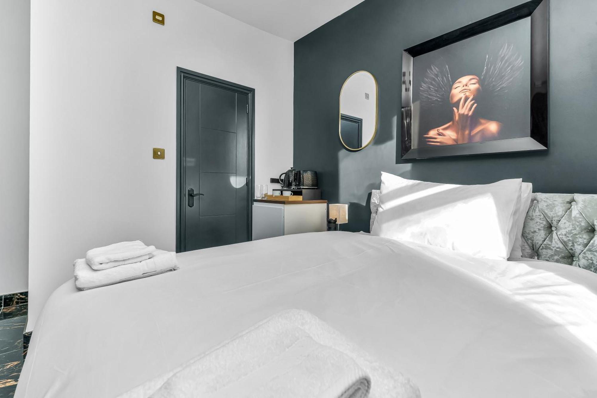G Eighty Four Aparthotel Londres Exterior foto