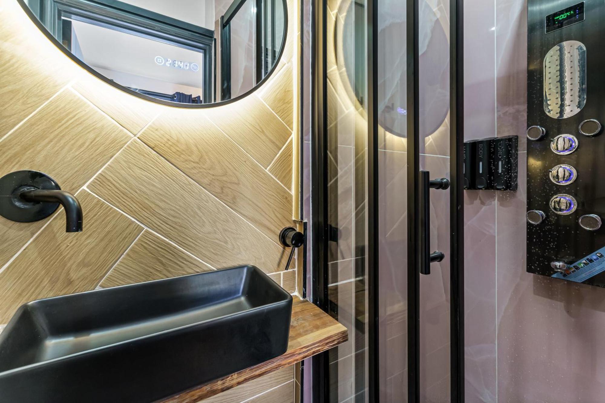 G Eighty Four Aparthotel Londres Exterior foto