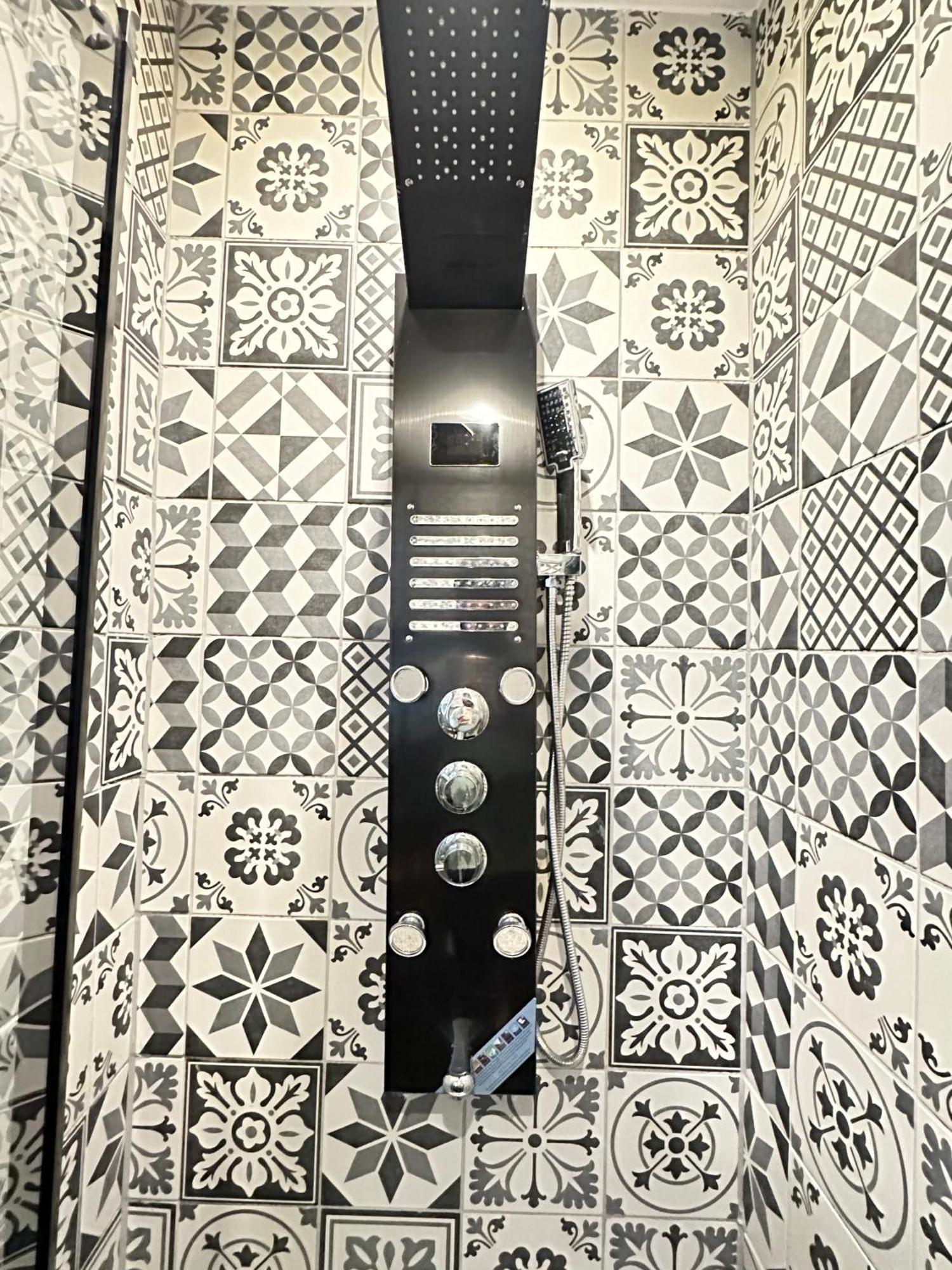G Eighty Four Aparthotel Londres Exterior foto